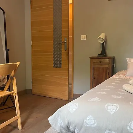 Дом отдыха Maison Chaleureuse Avec Terrasse Privee Вальреас