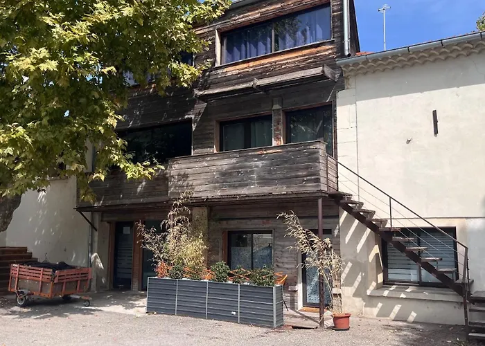 Maison Chaleureuse Avec Terrasse Privee 度假居 Valréas